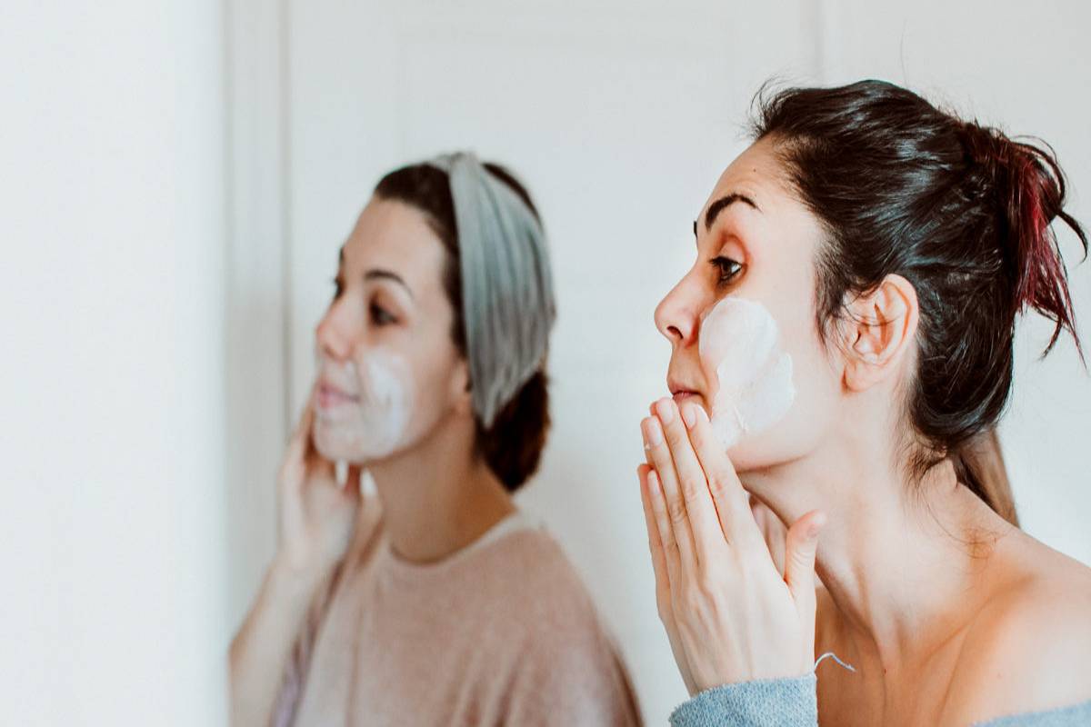  What are Clogged Pores? – Recognize, Remove, and More