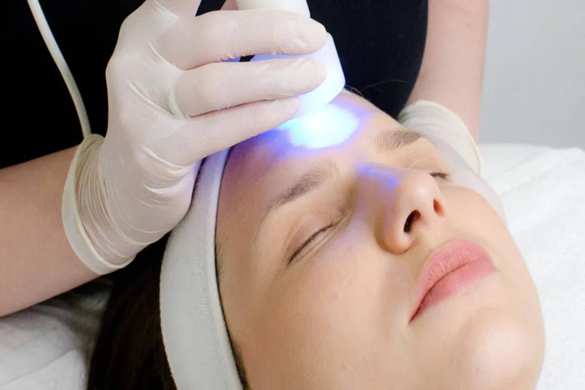 What are LED Lights Therapy? – Definition, Efforts, Process, and More