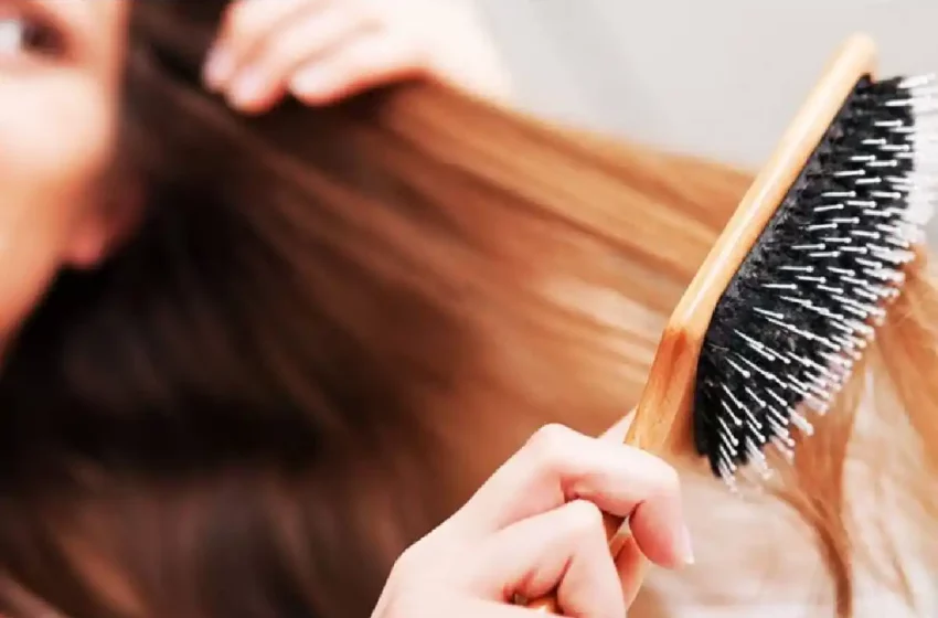  Selecting the Right Hairbrush for Your Hair Type