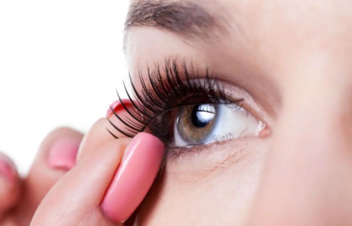 Eyelash Extensions Write For Us