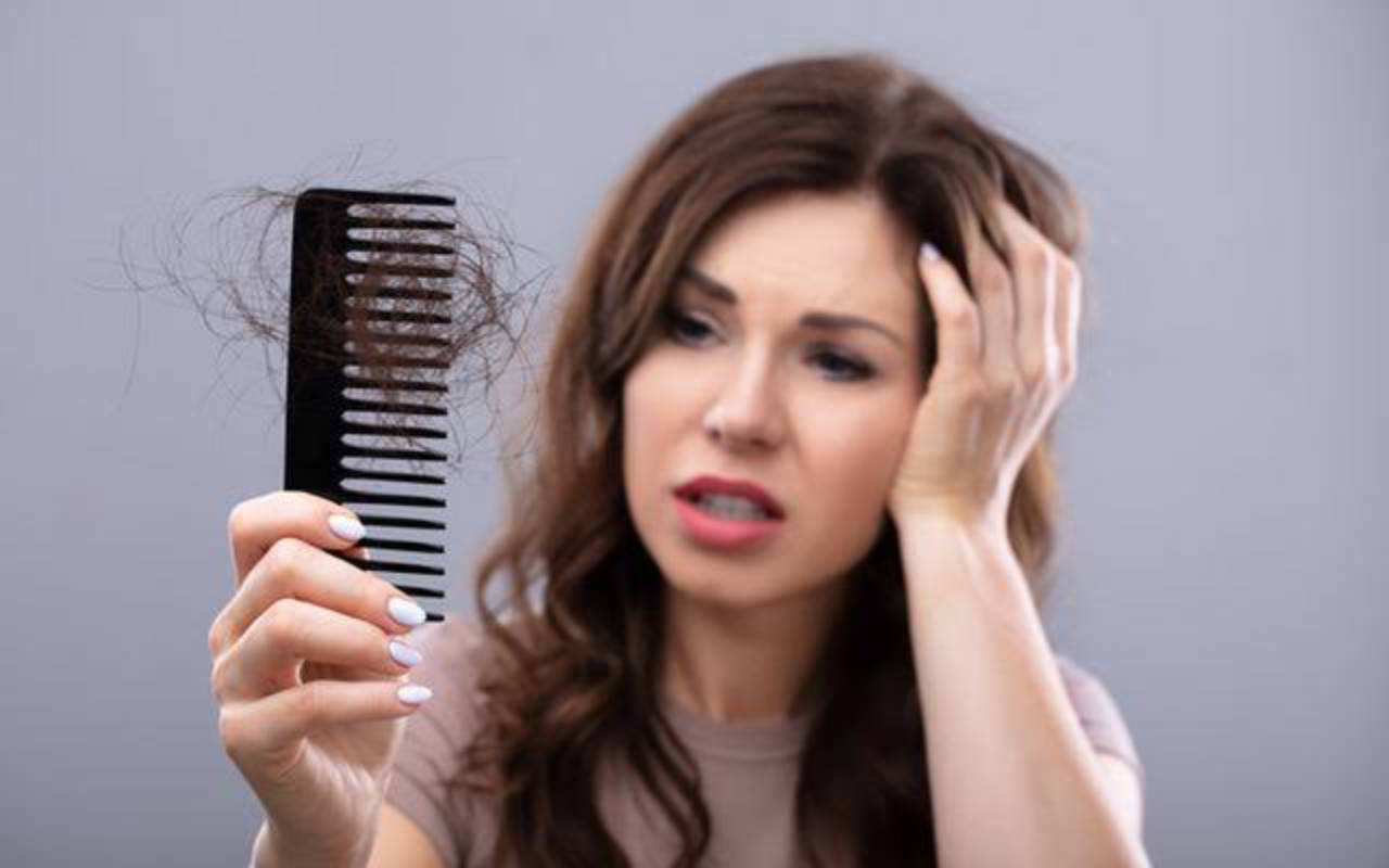  Why do I experience hair loss?